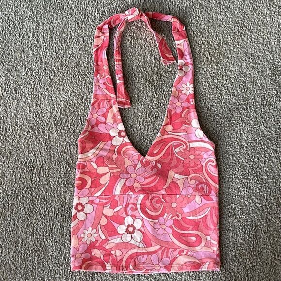 Hollister Must-Have Collection Floral Cropped Halter Top! - Picture 8 of 8